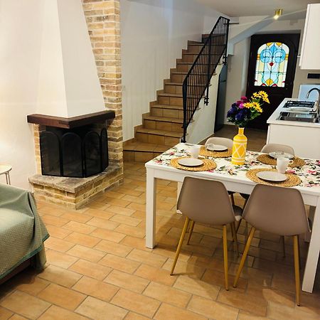 Al Belvedere Apartment II Atri Εξωτερικό φωτογραφία