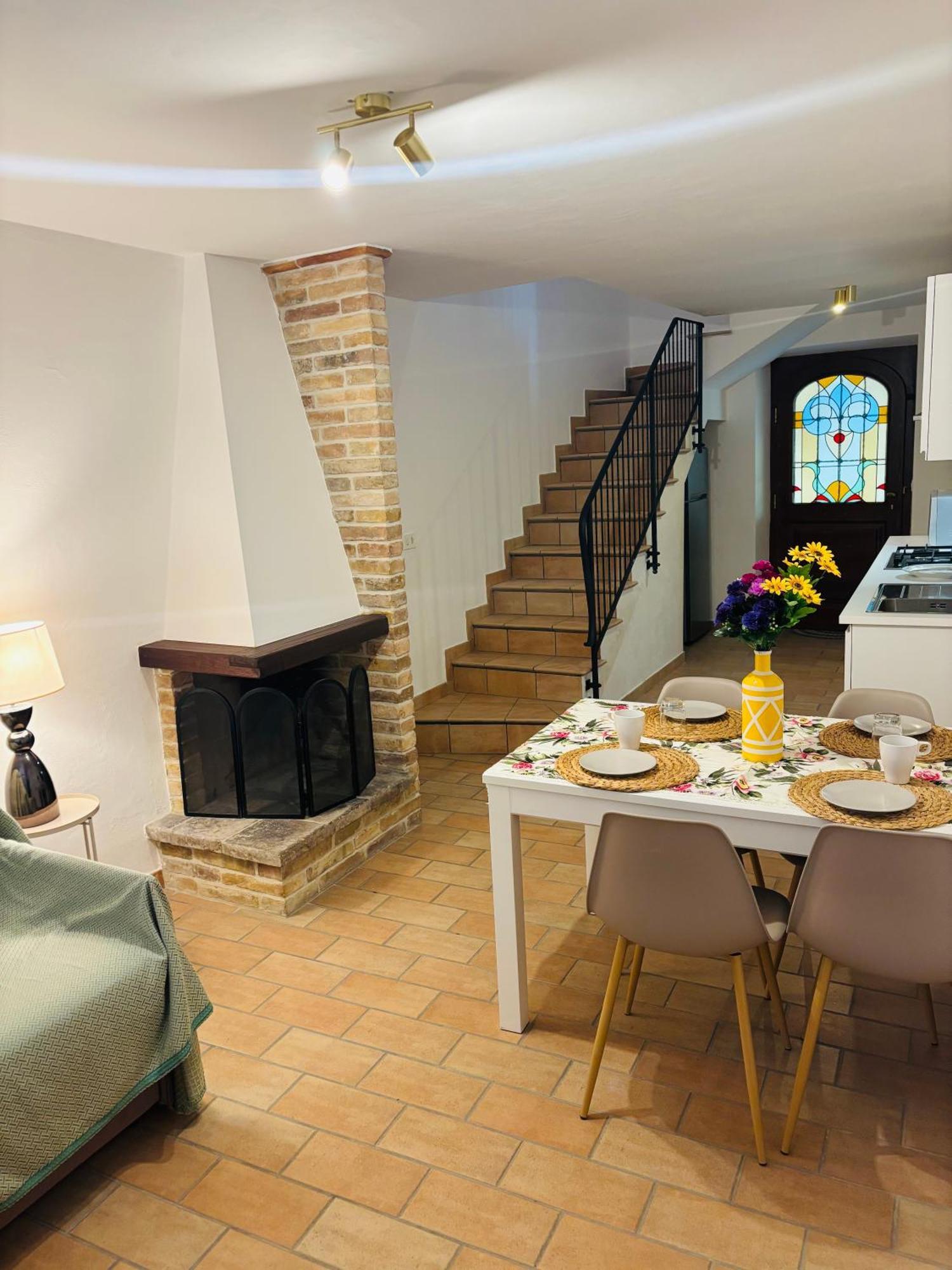 Al Belvedere Apartment II Atri Εξωτερικό φωτογραφία